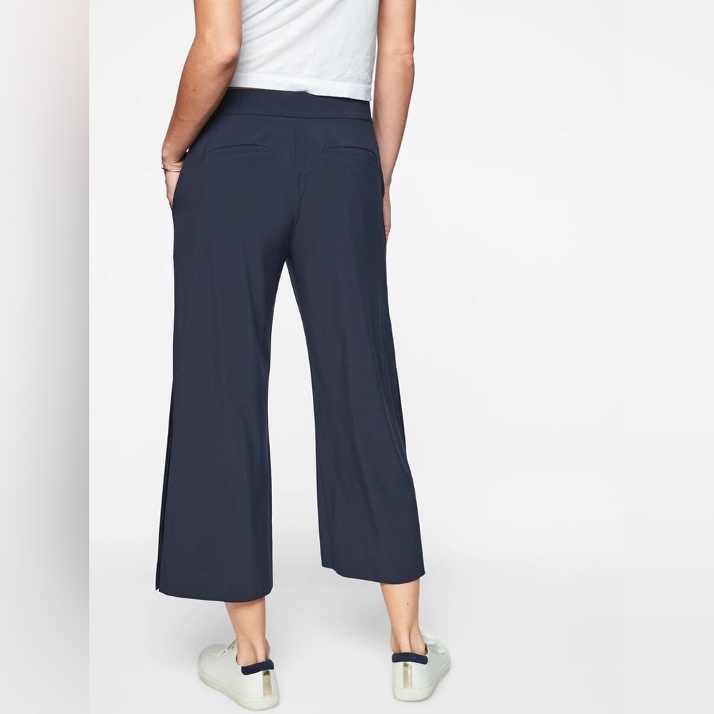Athleta Tribeca Crop pants, navy blue, size 2 - Picture 4 of 11